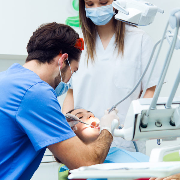 dentiste avec une patiente